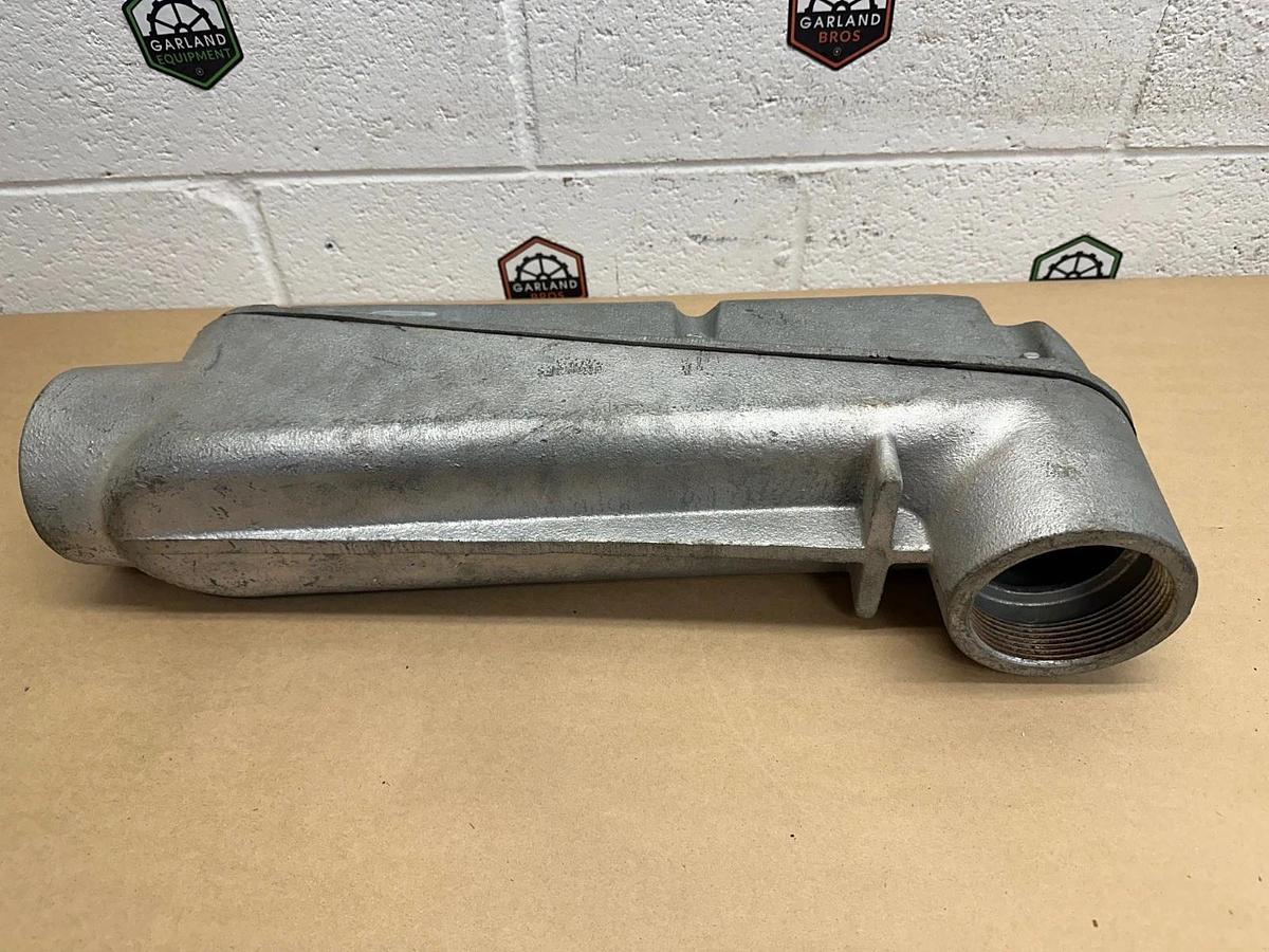 Used O-Z/Gedney LB6X-3000 3-1/2” Conduit Body & Cover