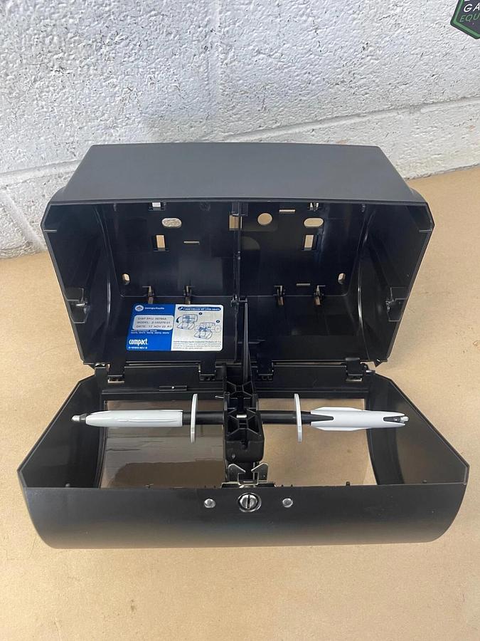 Georgia Pacific 56784A Compact Side-By-Side Tissue Dispenser Z-100279-01