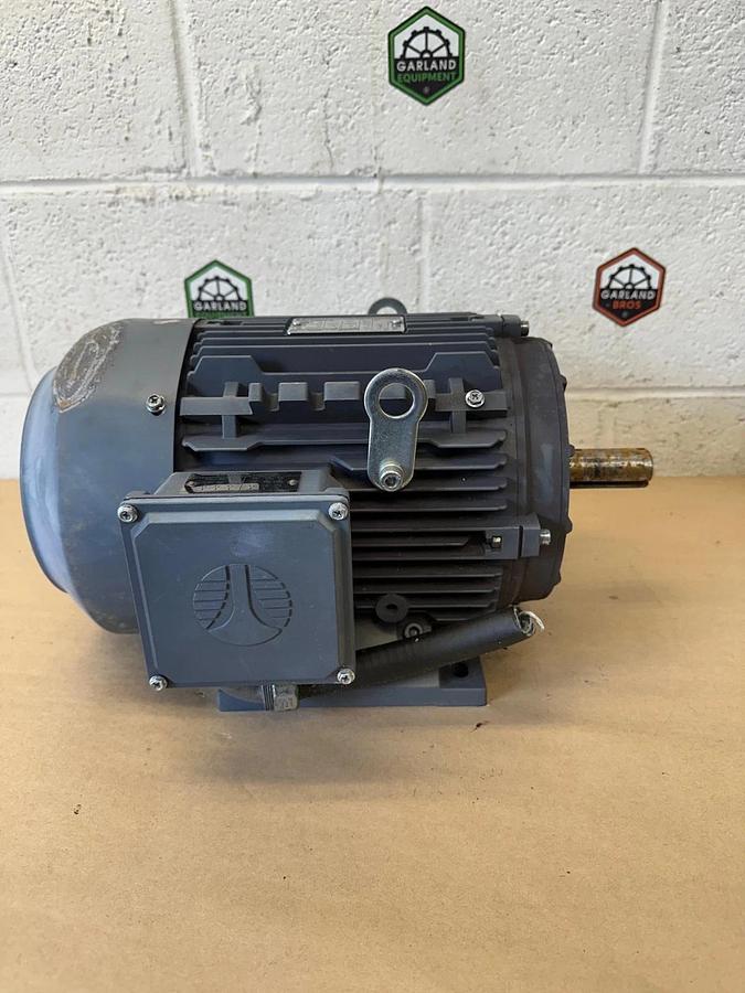 Used TechTop GR3-AL-TF-184T-2-B-D-5 5Hp Motor @ 3510Rpm