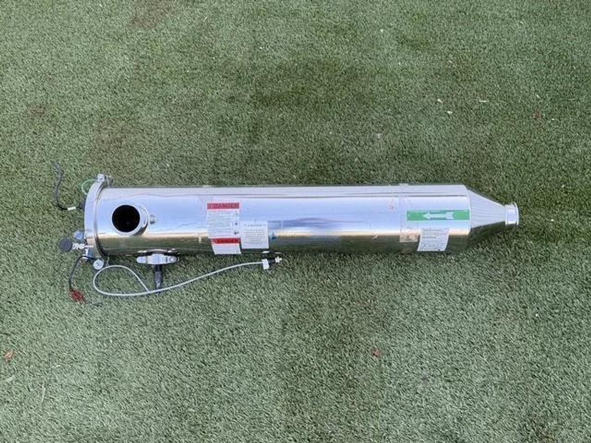 Used Aquafine Corporation TROJANUVLOGIC 02AS20 UV Water Treatment System