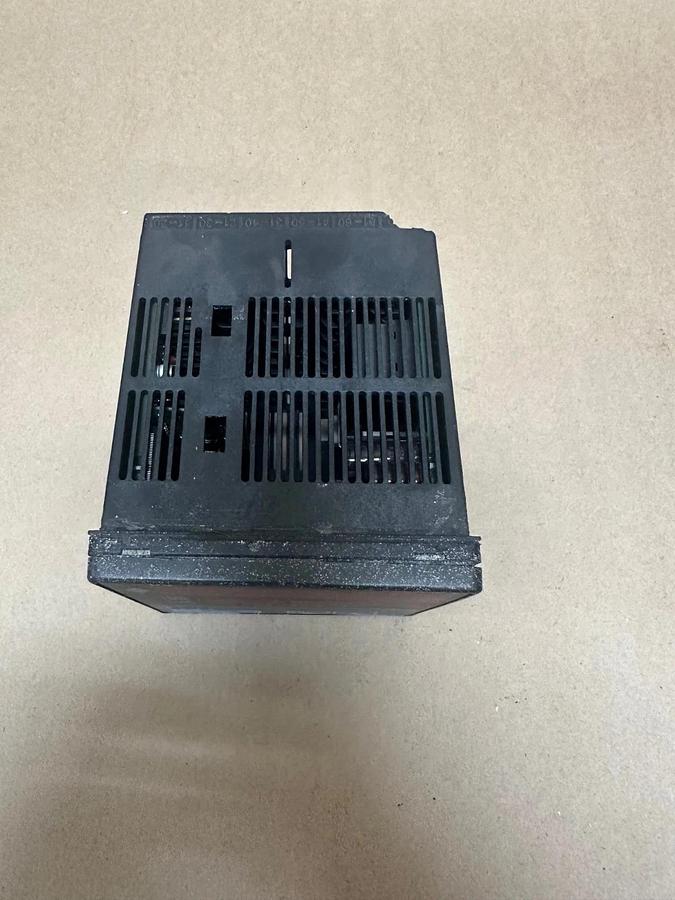 Used Yokogawa UT550 Temperature Controller