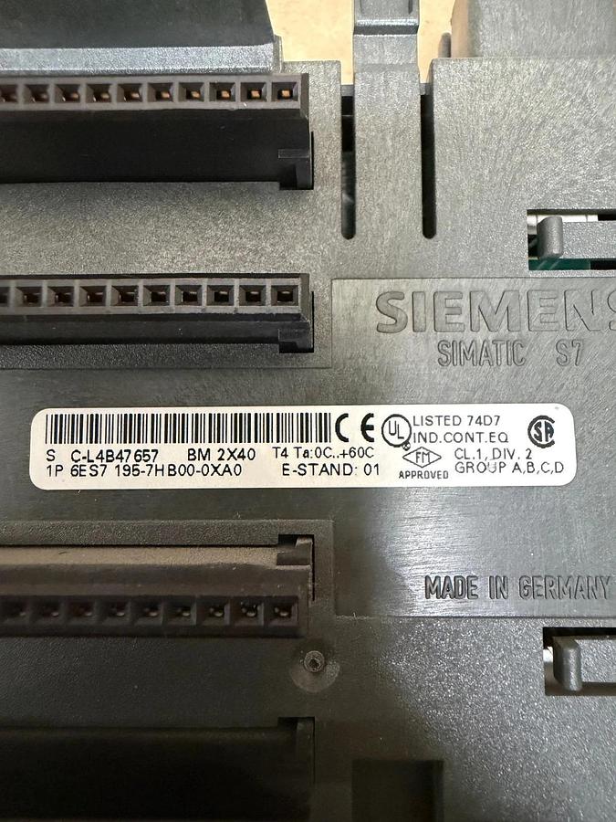 Used Siemens 195-7HB00-0XA0 SIMATIC S7 Bus Module - Lot of 2