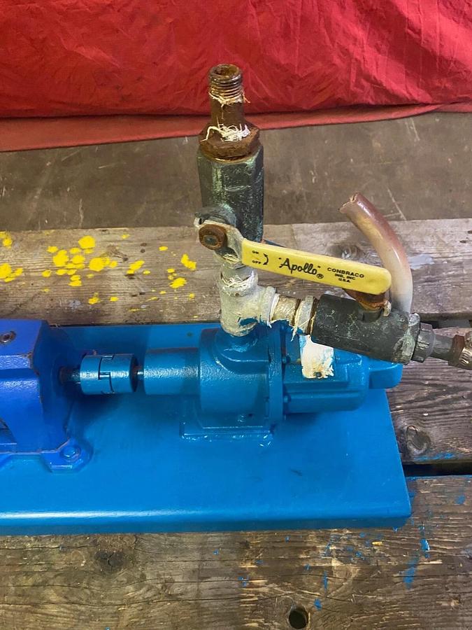 Used Centrifugal Motor Pump w/ Marathon 0.5HP, 1725 RPM, 3 Phase AC Motor