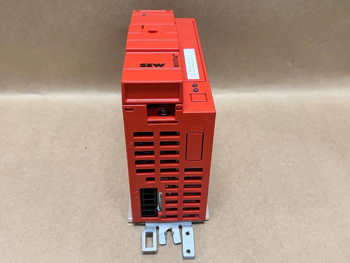 Used SEW Eurodrive MC07B0005-2B1-4-00 MOVITRAC B Inverter