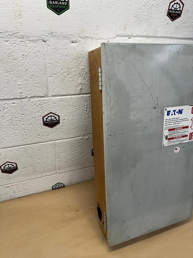 Used Eaton DH364NGK Heavy Duty Safety Switch 200A, 600VAC