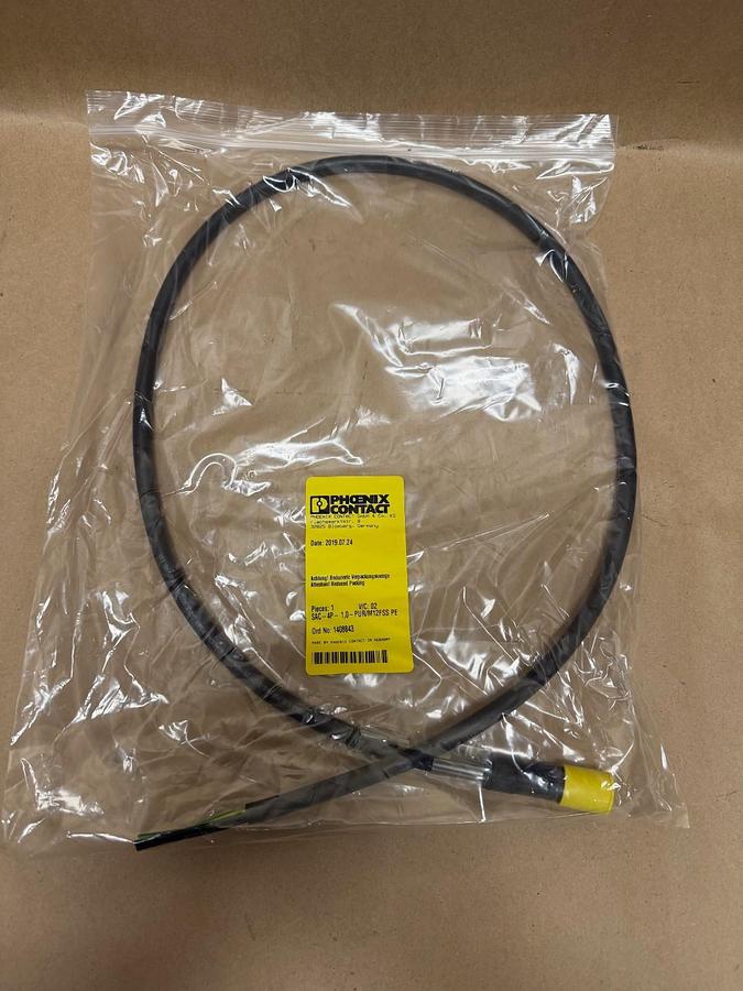 Used Phoenix Contact SAC-4P-1,0-PUR/M12FSS PE Power Cable *NEW*