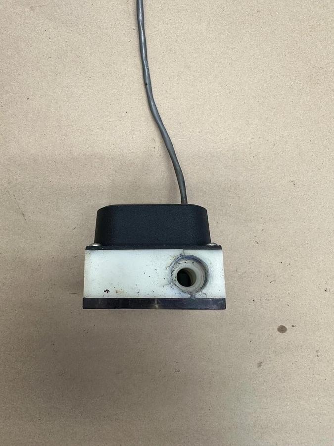Used Proteus Industries Inc. 300C Fluid Flow Switch