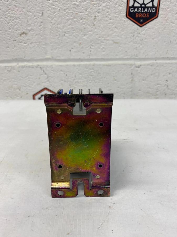 Used Cutler-Hammer D40RB Powered Magnetic Latching Relay