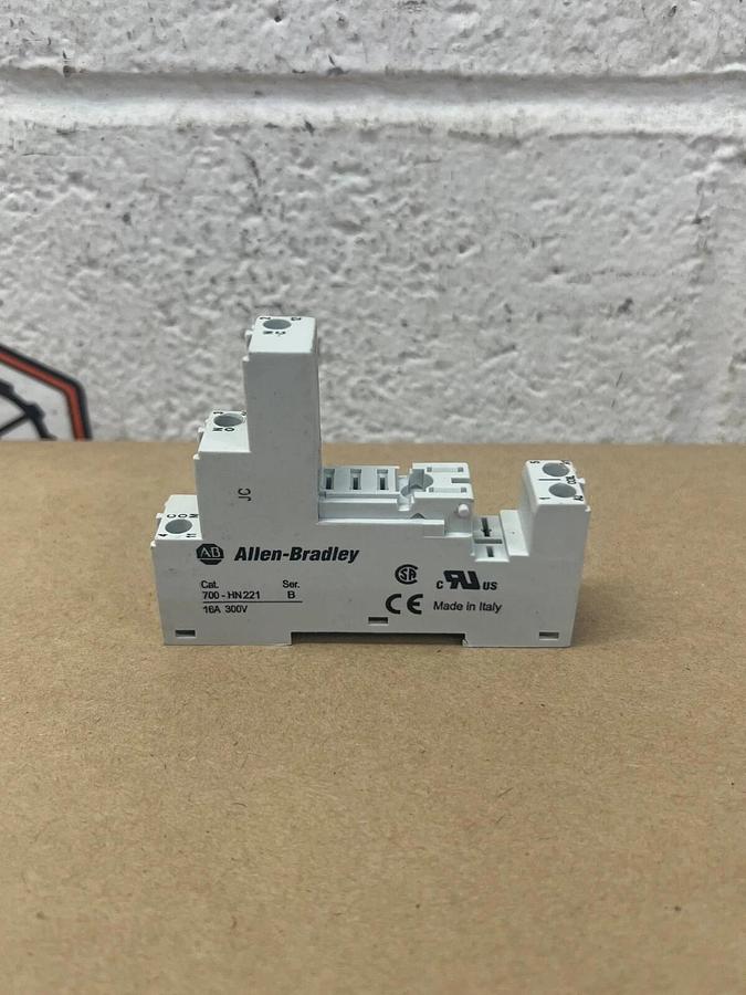 Used Allen Bradley 700-HN221 16A, 300V Relay Socket