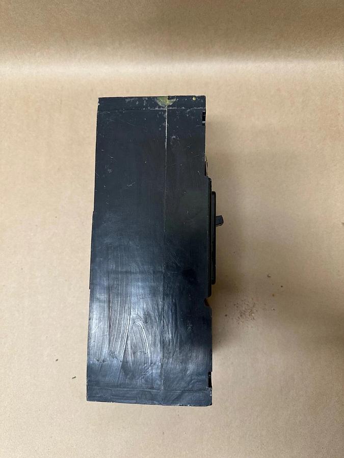 Used Westinghouse DA3400XZ 400A 3 Pole Circuit Breaker