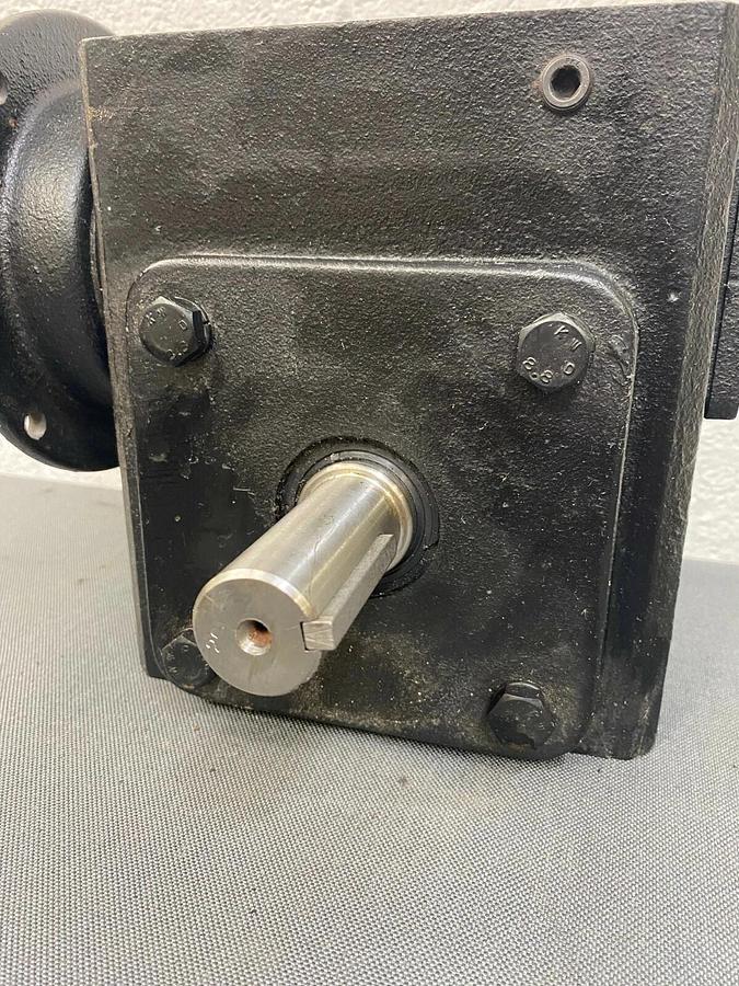 Used WorldWide Electric Corporation HdRF262-20/1-L-145TC Cast Iron Worm Gear Reducer