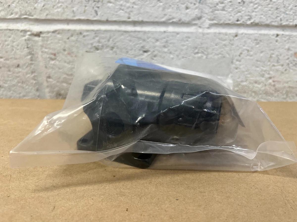 Used Rapid Air F2024 FastPipe Wall Outlet