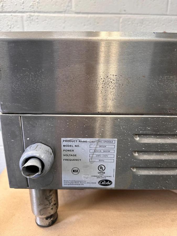 Used Globe - GEG24 - 24” Electric Griddle