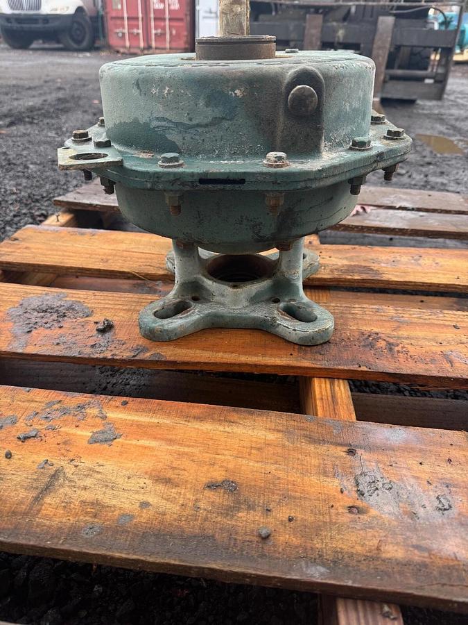 Used Dodge TA3203H05 Gear Drive, Speed Reducer, Ratio 4.913:1, 1-3/8” Shaft w/ Collar