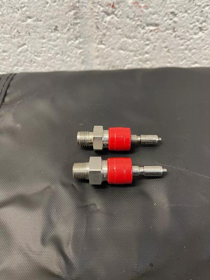 Used Swagelok PAT’D 316 QC4 Quick Connect - Lot of 2