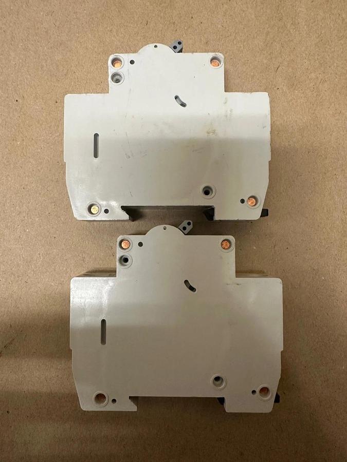 Used Eaton WMZS1C10 10A Circuit Breaker - Lot of 2