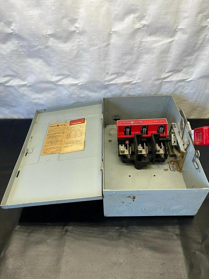 Used General Electric THN3362 MOD. 4 Heavy Duty Safety Switch, 60 Amp, 600VAC, 3-pole