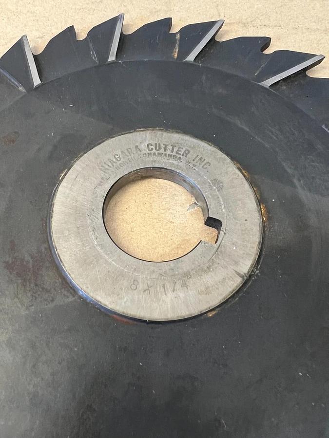 Used Niagara Cutter 8x1/4 Milling Cutter w/ 28 Teeth