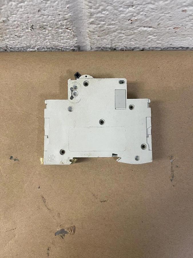 Used Merlin Gerin Multi9 C60N Circuit Breaker 277 VAC, 5A-Type B