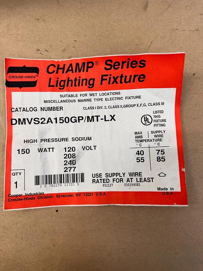 Crouse Hinds - DMVS150/MT LX - Model M9 Champ DMV Series Lighting Fixture