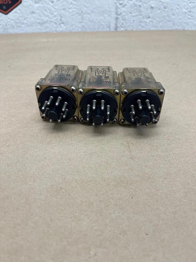 Used Potter & Brumfield KRPIIDY Relay, 24 VDC - Lot of 3