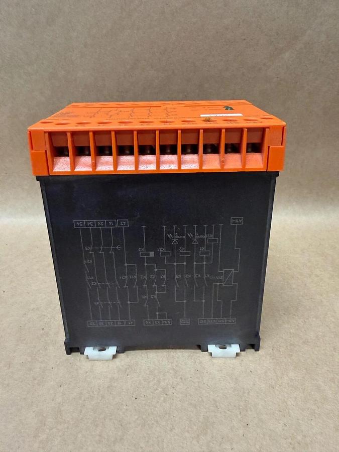 Used Klemmenleiste Abnehmbar BN5983 Safety Relay