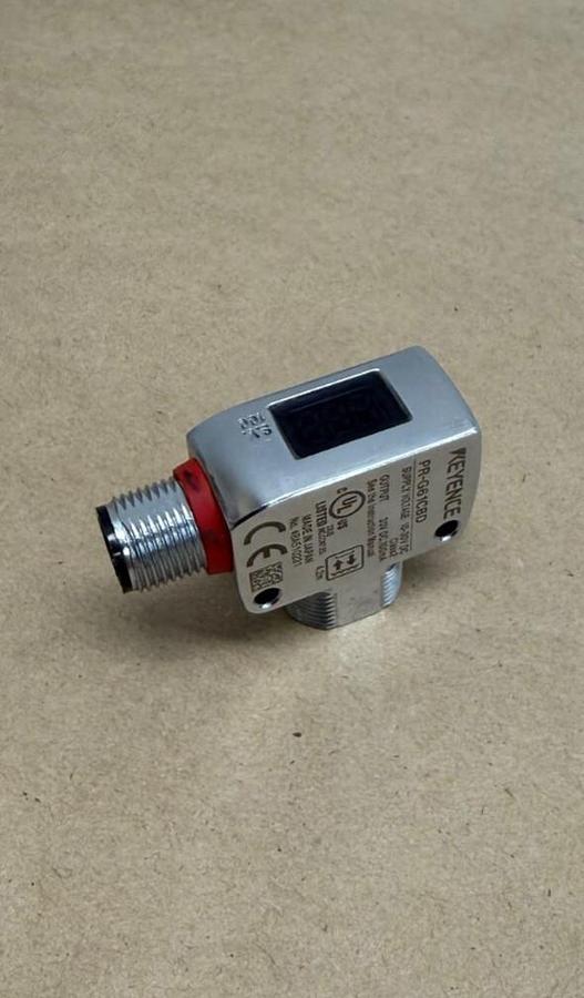 Used Keyence PR-G61CBD Photoelectric Sensor