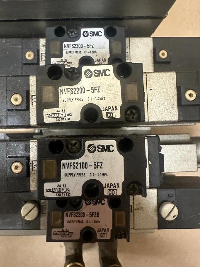 Used SMC IN313-DNI DeviceNet Serial Interface NVFS2200-5FZB NVFS2100-5FZ NVFS2200-5FZ