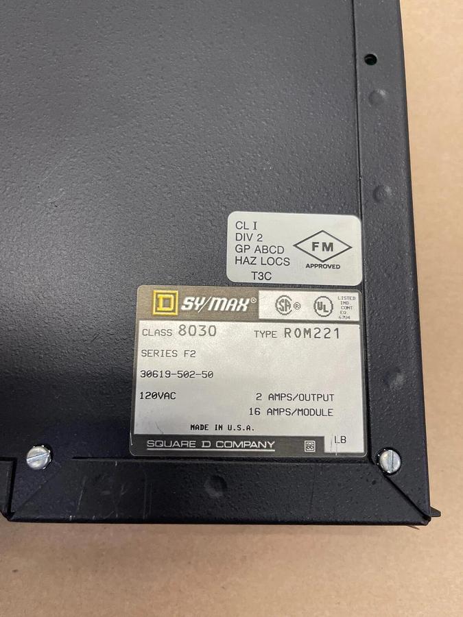 Used Square D SY/MAX 8030 ROM 221 Series F2 Relay Output Module