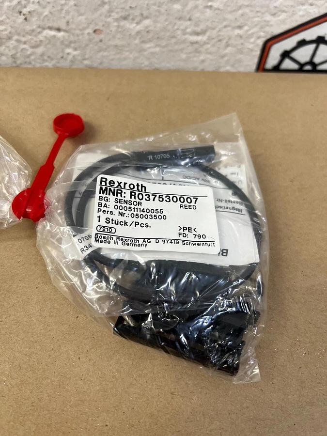 Used Rexroth R037530007 Sensor