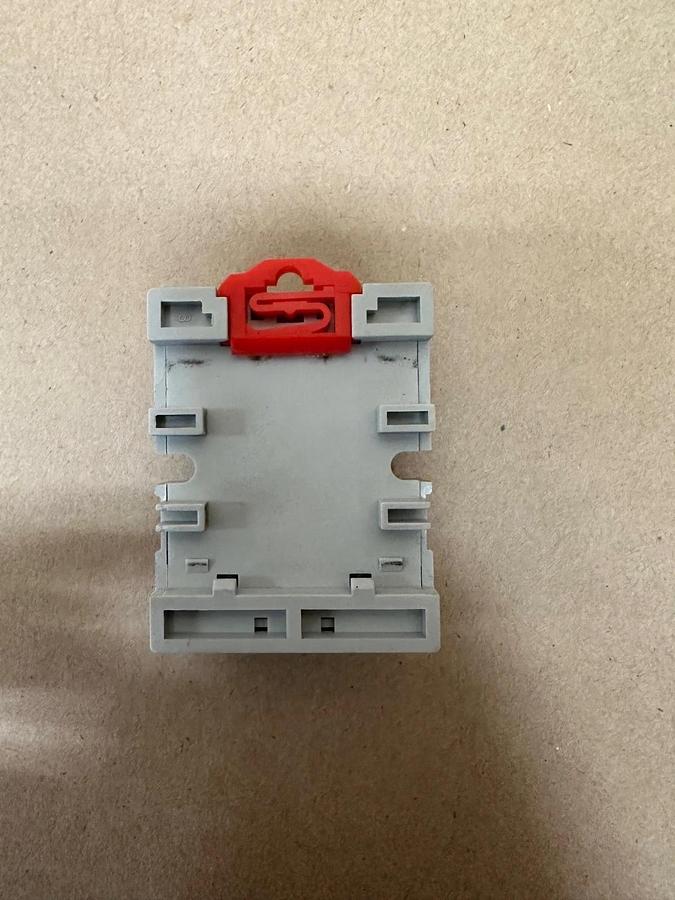 Used Allen Bradley 700-HA32A1 Tube Base Relay w/ Dayton 5X852N Relay Socket