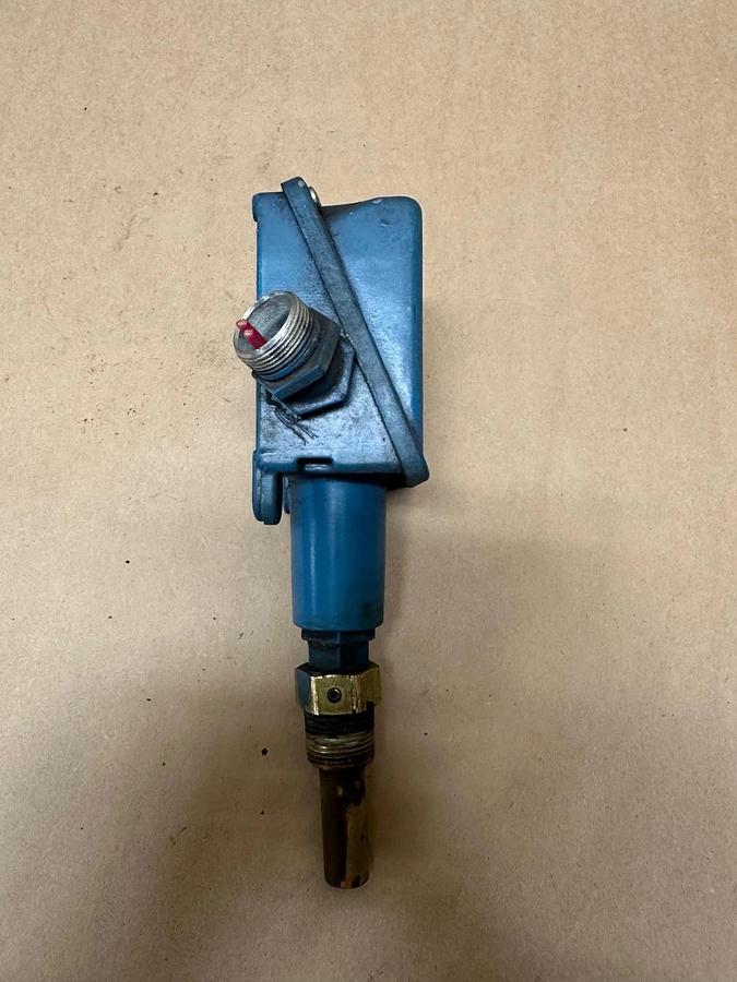Used United Electric Controls C100-120 Temperature Switch