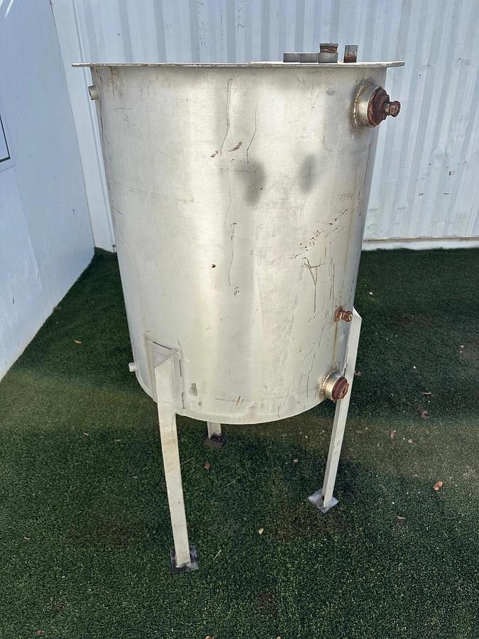 Used Stainless Steel Mixing Tank, 106 Gallon, w/ Leeson 1/3Hp @ 1725Rpm, 1 Ph, 115V