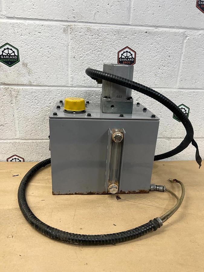 Used Nihon Lubcon GUS-25/OT-10FG Lubaut Gear Pump Unit