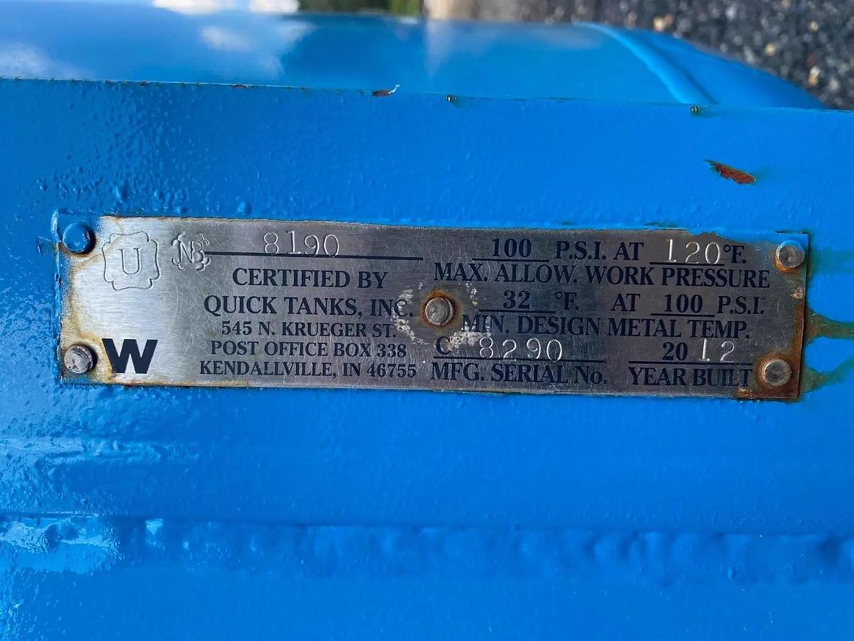 Used Quick Tanks Inc 880 Gallon Vertical Cylinder Liquid Storage Tank, 60”x72”