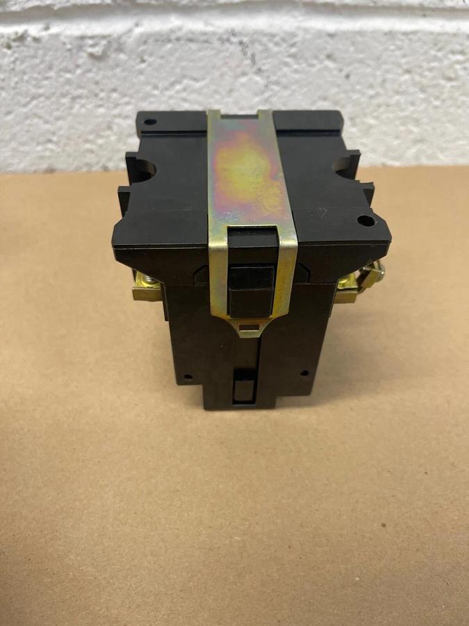 Used Joslyn Clark 801A5951-14, 3 phase Starter