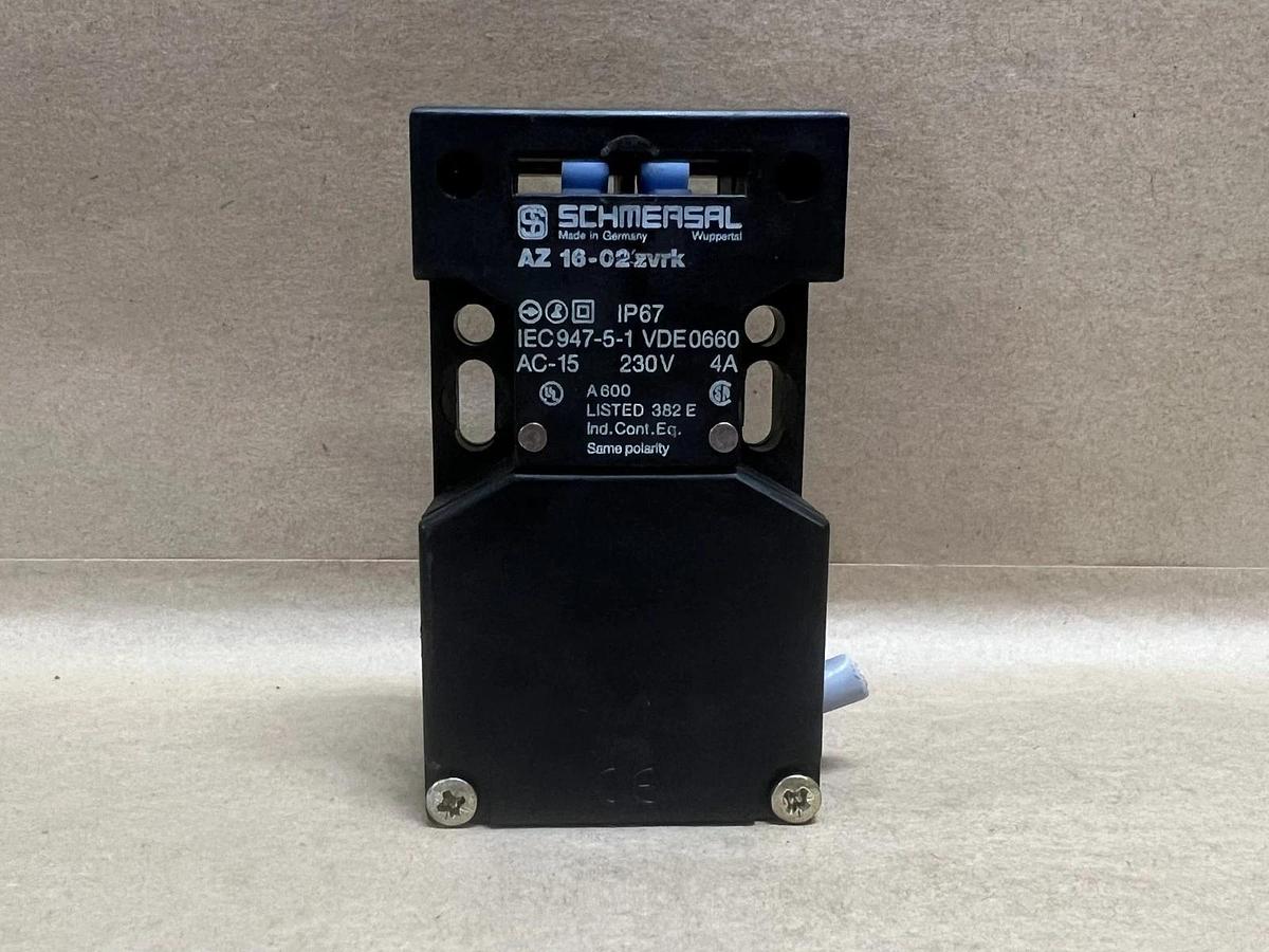 Used Schmersal AZ 16-02zvrk Safety Switch