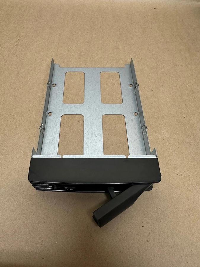 Used 5 Bay SATA Vertical Enclosure w/ Trays