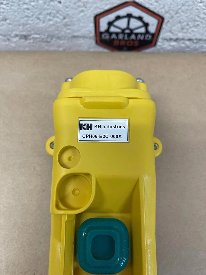 Used KH Industries CPH06-B2C-000A Pendant Station, Push Button 6, 80 Series 240V, 5A