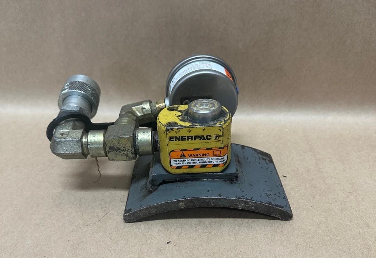 Used Enerpac RC50 Hydraulic Cylinder w/ ReliaMark G250LM143000LRM Gauge