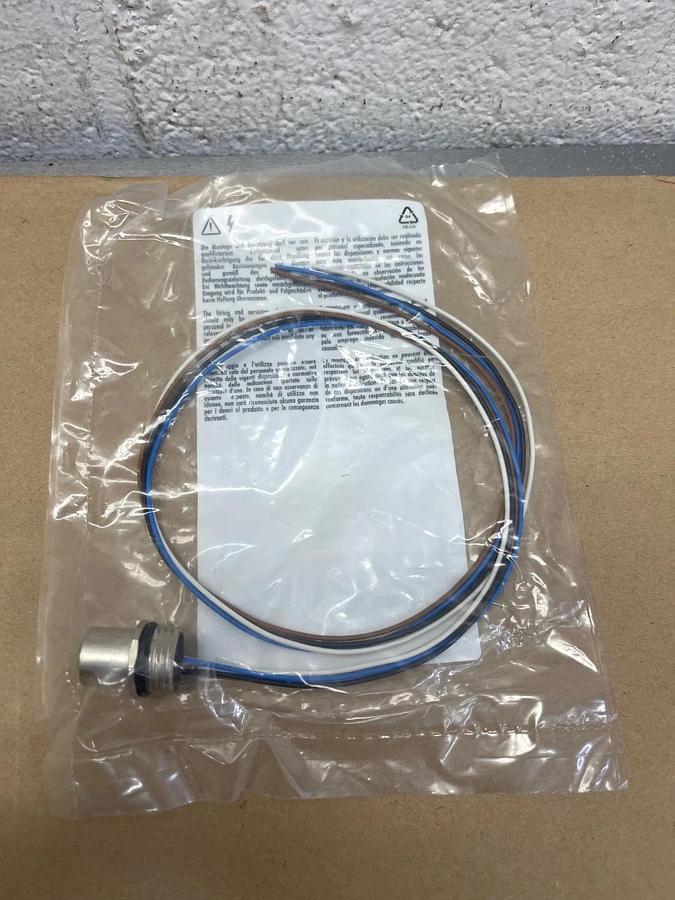 Used Murr Elektronik 7000-13541-970050 M12 Female Recept. a-cod. Front *NEW*