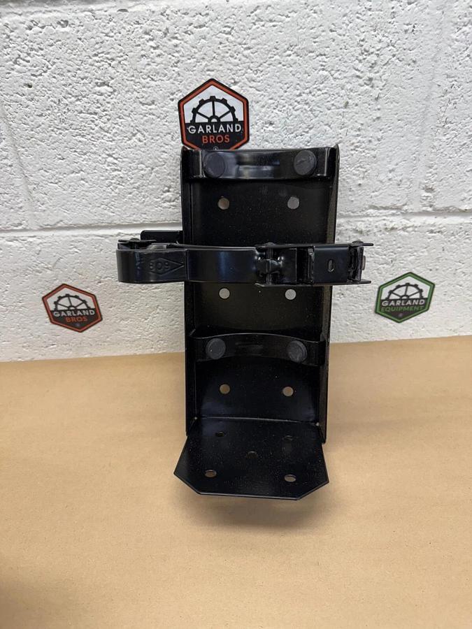 Global Industrial Amerex Fire Extinguisher Bracket, Vehicle Mount