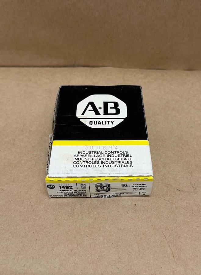 Allen Bradley 1492-UM2 Terminal Blocks, 50 pcs *NEW*
