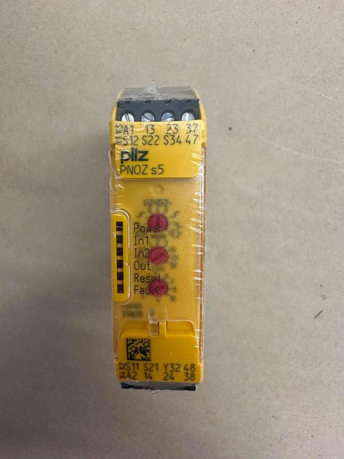 Used PILZ PNOZ s5 Safety Relay *NEW*