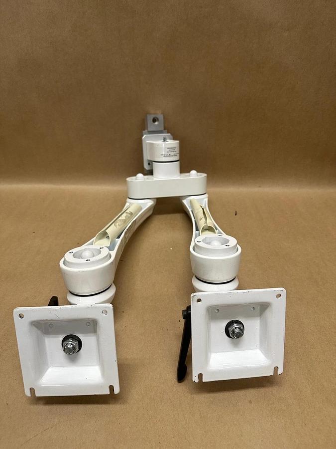 Used Amico MON-DUAL-0L-0L Dual Mounting Component w/ Amico SSM-454-COW Mounting Kit