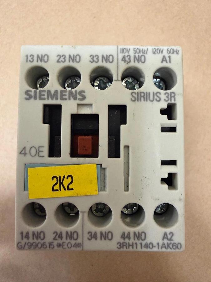 Used Siemens 3RH1140-1AK60 Contactor Relay - Lot of 5