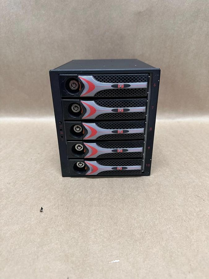 Used Teras Simple Storage 5 Bay Hard Drive Enclosure