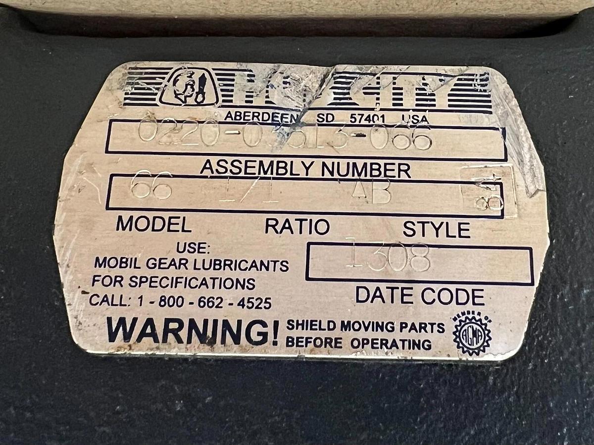 Used Hub City 0220-03313-066 Model 66 Gearbox