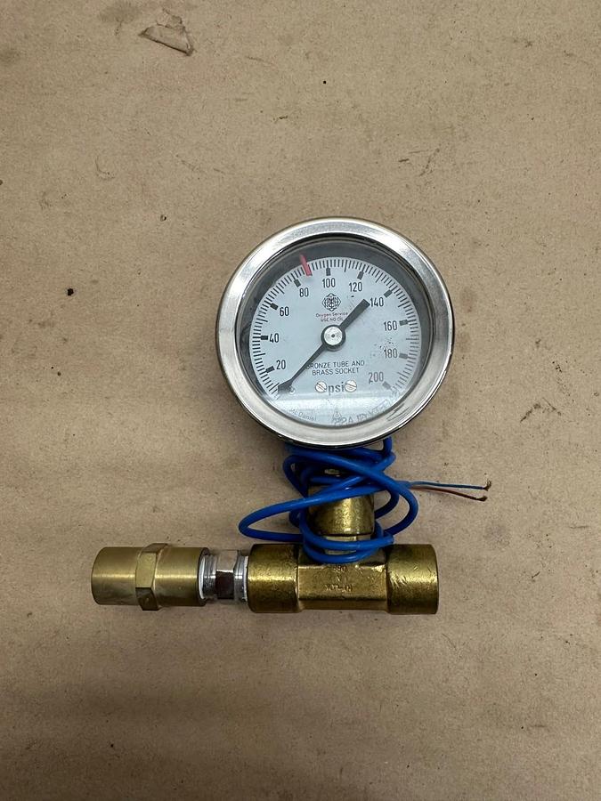 Used McDaniel Controls Inc. Type 201, Switch Type 201, Switching Operate