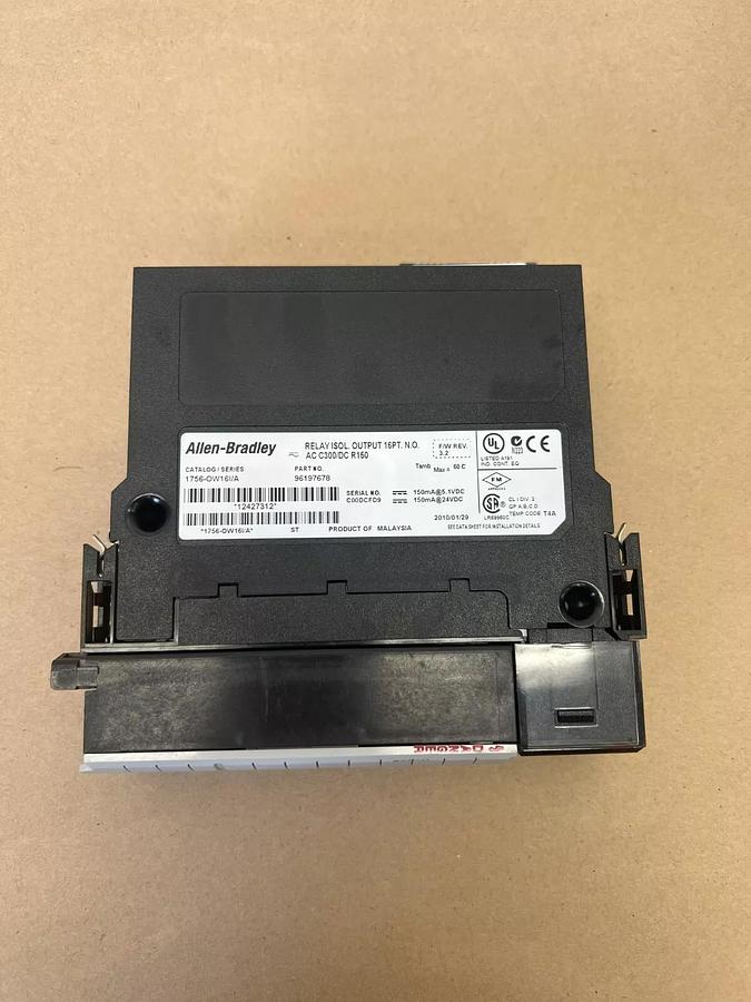 Used Allen Bradley 1756-OW16I/A Relay Isolated Output 16PT.